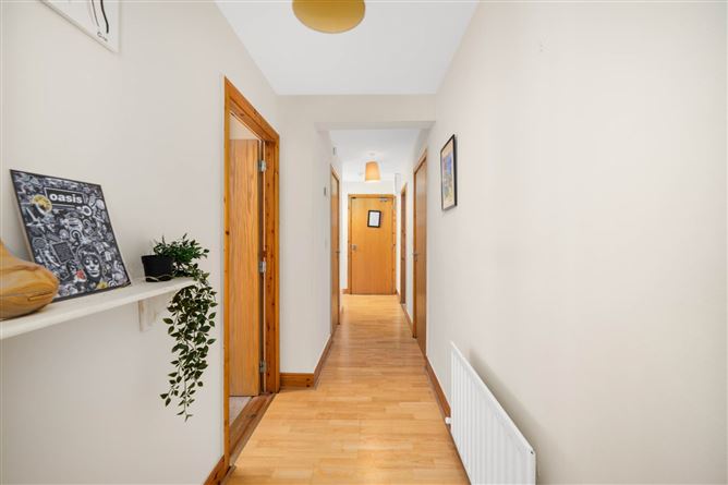 17 Woodbrook Park, Dublin 15