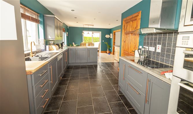 Photo 12 of 33 — Clonlost, Killucan, Westmeath