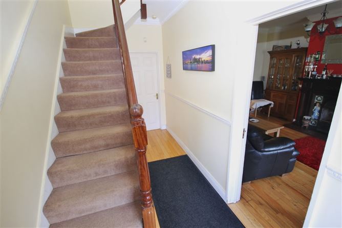 53 Tynan Hall Avenue, Kingswood, Dublin 24