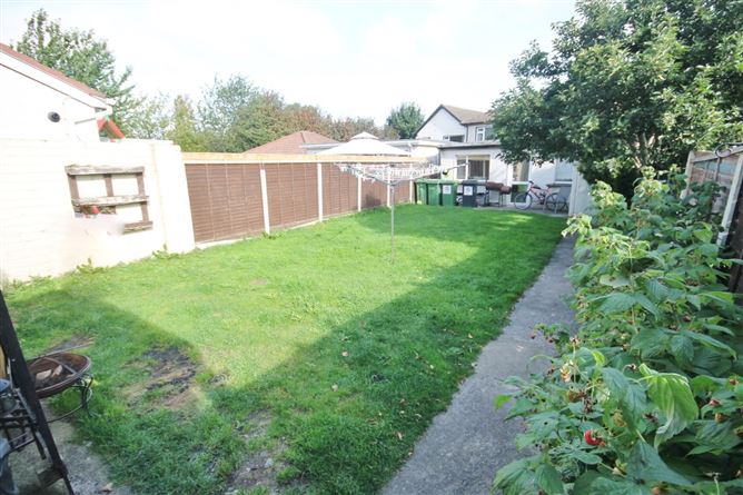 53 Tynan Hall Avenue, Kingswood, Dublin 24
