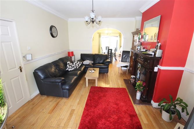 53 Tynan Hall Avenue, Kingswood, Dublin 24