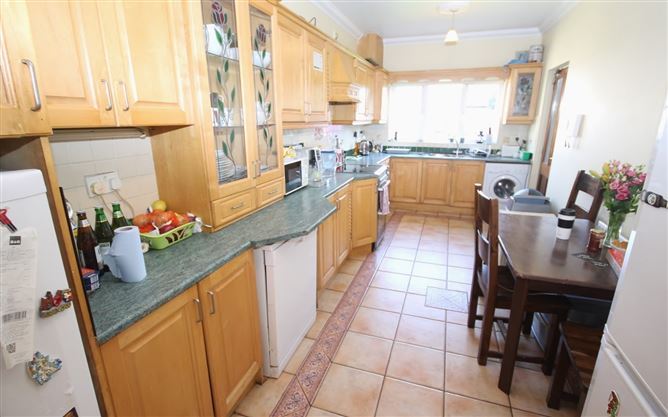 53 Tynan Hall Avenue, Kingswood, Dublin 24