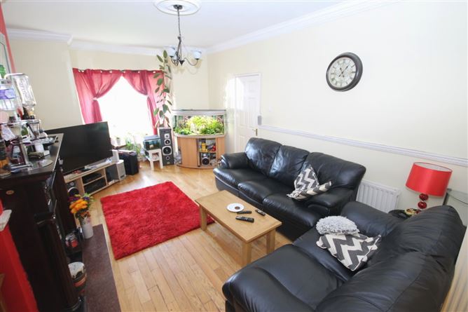 53 Tynan Hall Avenue, Kingswood, Dublin 24