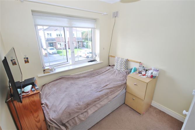 53 Tynan Hall Avenue, Kingswood, Dublin 24