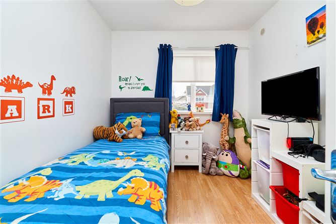 7 The Rise, Newcastle Woods, Enfield, Meath