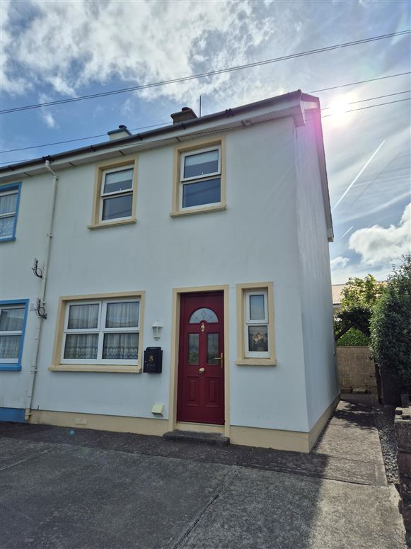 Tralee Road, Castlemaine, Kerry