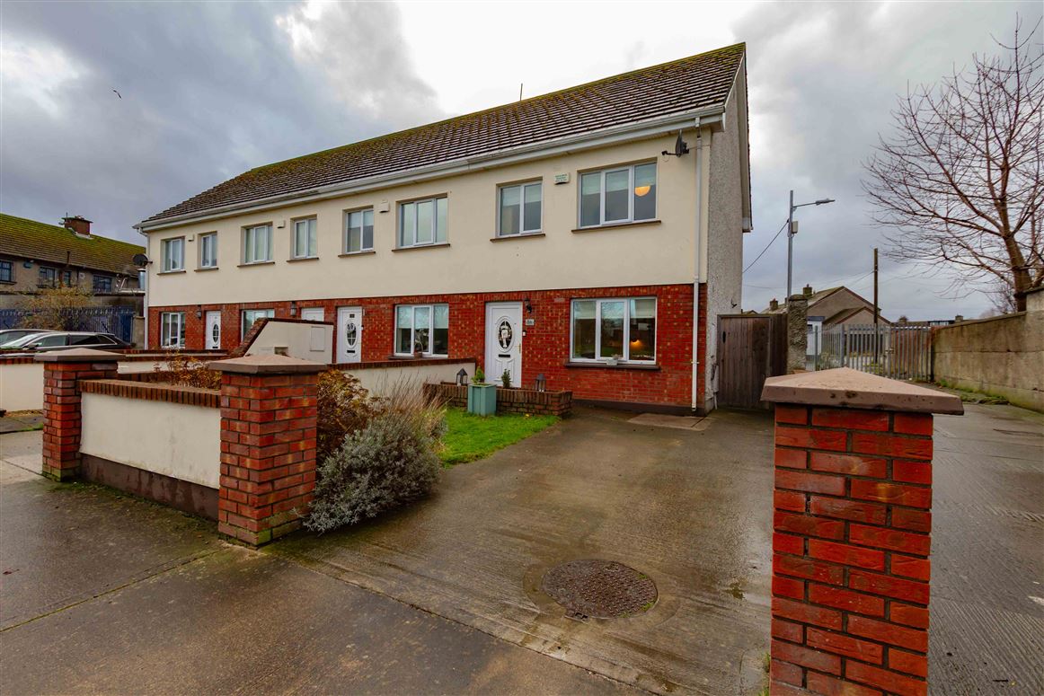 8a Walkinstown Green, Walkinstown, Dublin 12