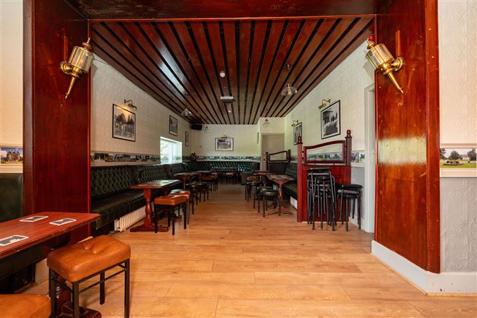Coach House & Olde Bar, Glaslough, Monaghan