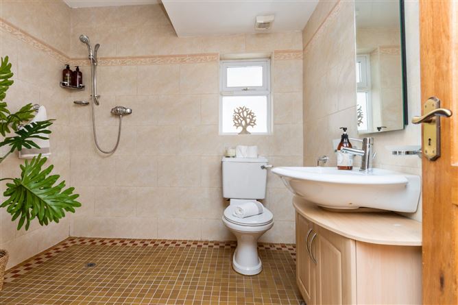 Woodvale, 16 Crannagh Road, Rathfarnham, Dublin 14