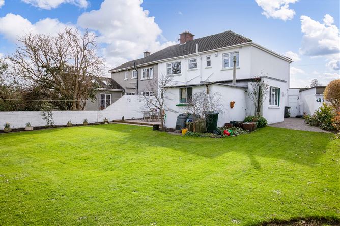 8 Milltown Grove, Churchtown,   Dublin 14