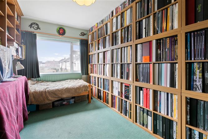 8 Milltown Grove, Churchtown,   Dublin 14