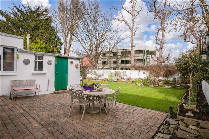 8 Milltown Grove, Churchtown,   Dublin 14