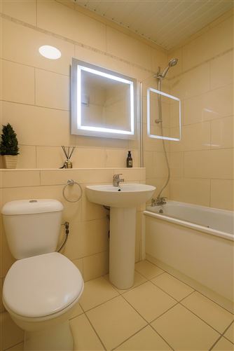 Apartment 5 Nicholas House, Ardilaun Court, Patrick Street,, Christchurch, Dublin 8