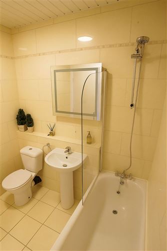 Apartment 5 Nicholas House, Ardilaun Court, Patrick Street,, Christchurch, Dublin 8