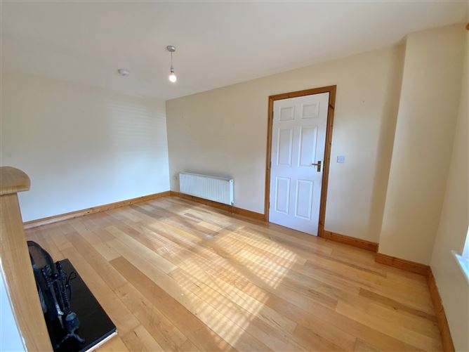 100 Meadowgate, Gorey, Wexford