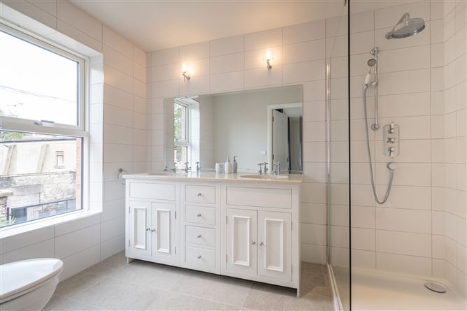 Leeson place, Saint Kevin's, Dublin 2