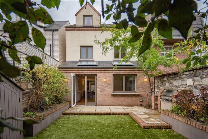 Leeson place, Saint Kevin's, Dublin 2