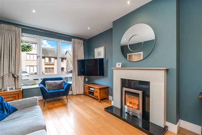 11 Belarmine Close, Stepaside,   Dublin 18