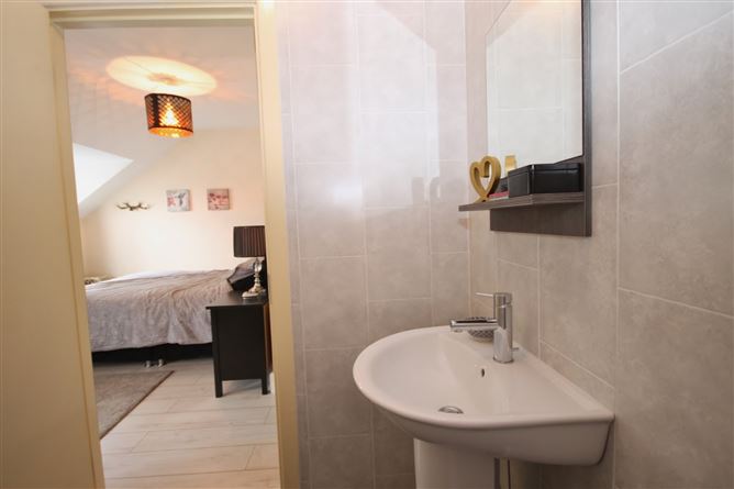 43 Brownsbarn Wood, Citywest, Dublin 24