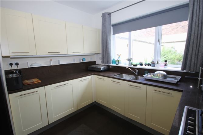43 Brownsbarn Wood, Citywest, Dublin 24