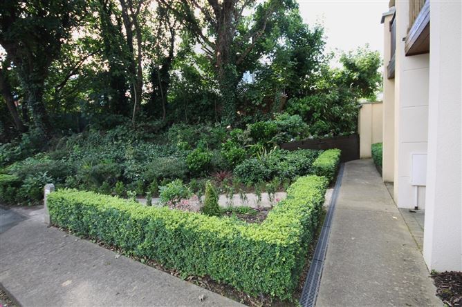 43 Brownsbarn Wood, Citywest, Dublin 24