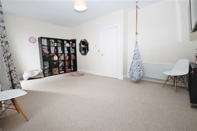 43 Brownsbarn Wood, Citywest, Dublin 24