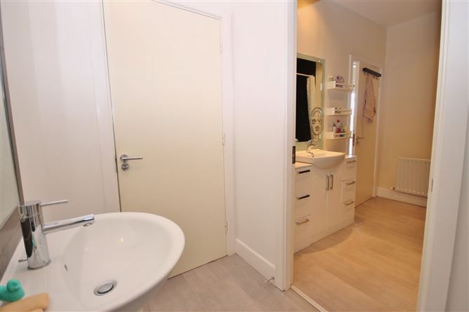 43 Brownsbarn Wood, Citywest, Dublin 24
