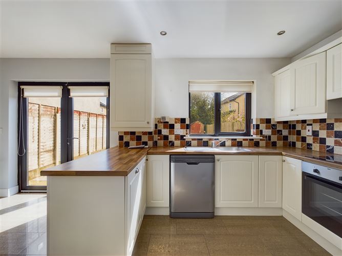 67 Poplar Drive Carraig An Aird , Waterford City, Waterford