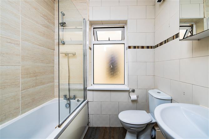 10 The Steeples, St Laurences Road, Chapelizod, Dublin 20
