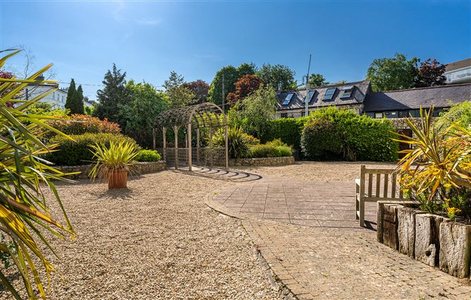 Apartment 21, DE VESCI HOUSE, Dun Laoghaire, County Dublin