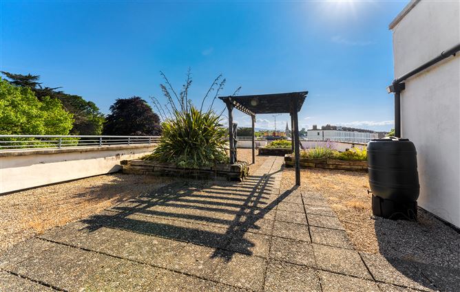 Apartment 21, DE VESCI HOUSE, Dun Laoghaire, County Dublin