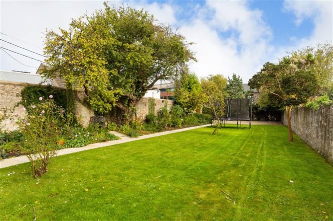 1 Lower Prince Edward Terrace, Blackrock, Co. Dublin
