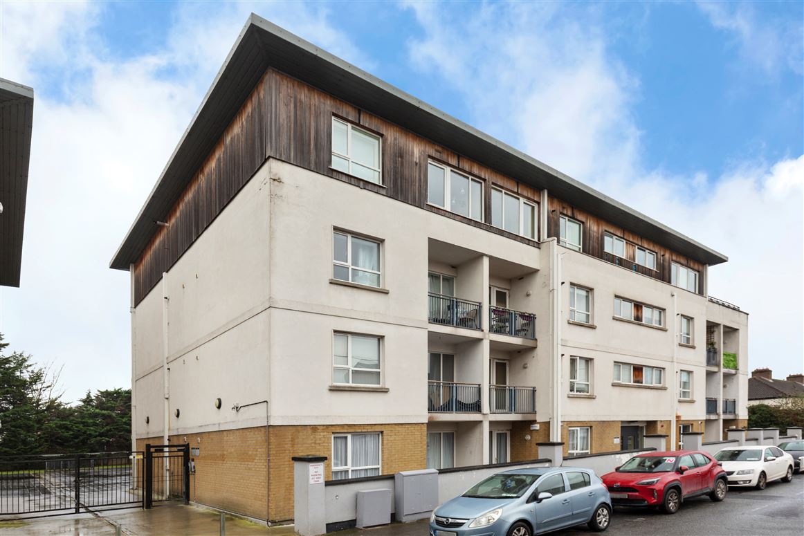Apartment 5, Lansdowne Valley Apartments, Longmile road,   Dublin 12