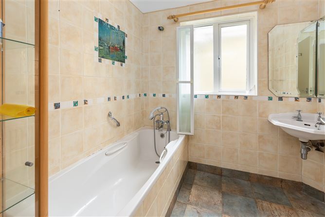Edanmore, Ballinatray Lower, Courtown, Gorey, Co. Wexford