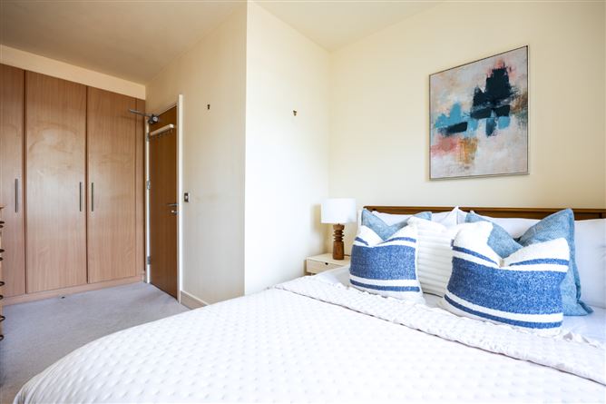 211 Longboat Quay South, Grand Canal Dk, Dublin 2