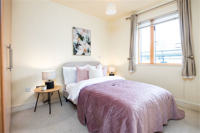211 Longboat Quay South, Grand Canal Dk, Dublin 2