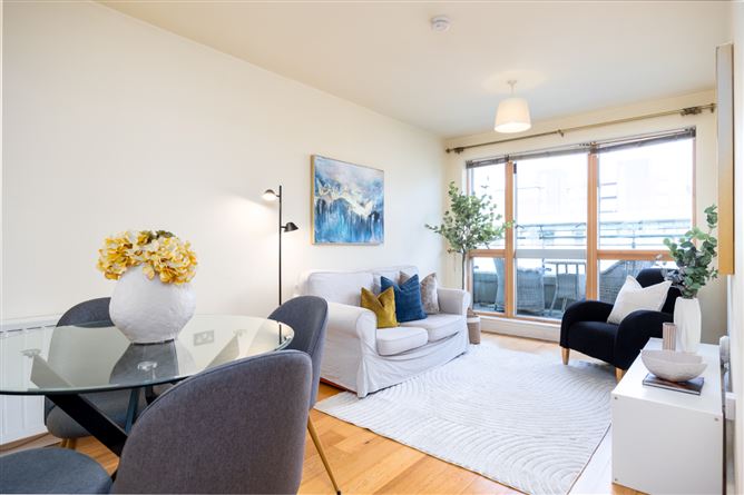 211 Longboat Quay South, Grand Canal Dk, Dublin 2