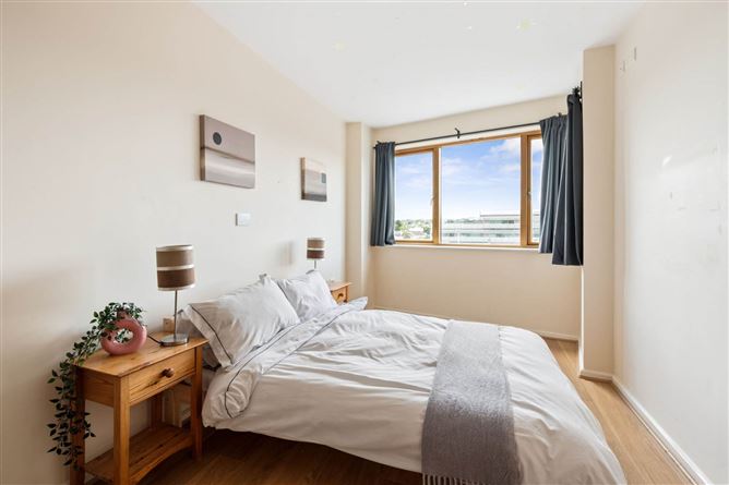 Photo 10 of 19 — 31 Frascati Hall, Sweetman`s Avenue, Blackrock, County Dublin