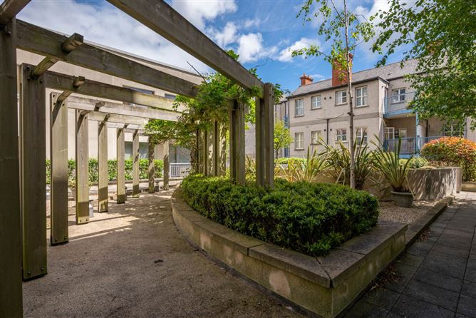 Photo 17 of 19 — 31 Frascati Hall, Sweetman`s Avenue, Blackrock, County Dublin