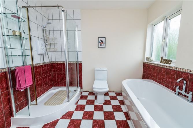 Photo 31 of 38 — 15 Elmfield Avenue, Clarehall, Dublin 13