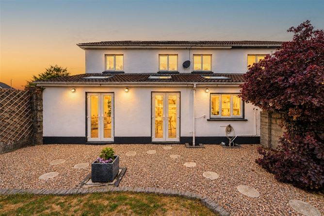 Photo 34 of 38 — 15 Elmfield Avenue, Clarehall, Dublin 13