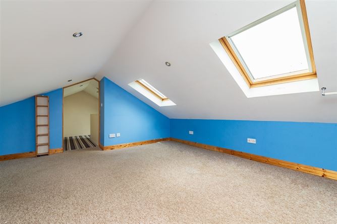 Photo 33 of 38 — 15 Elmfield Avenue, Clarehall, Dublin 13