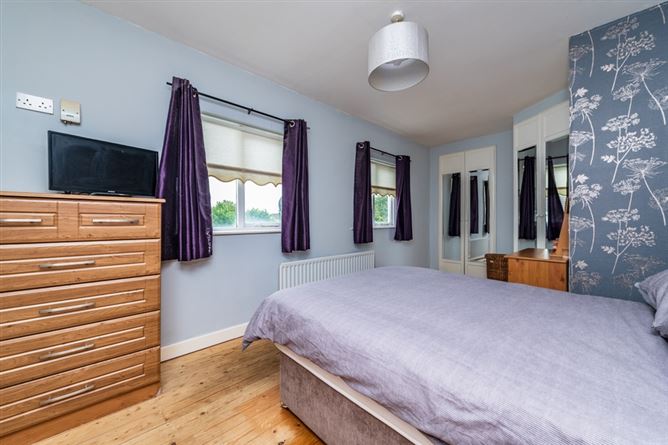 Photo 21 of 38 — 15 Elmfield Avenue, Clarehall, Dublin 13
