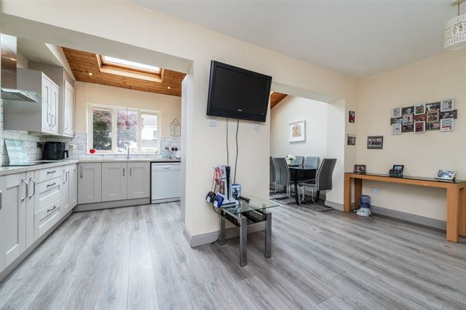 Photo 9 of 38 — 15 Elmfield Avenue, Clarehall, Dublin 13