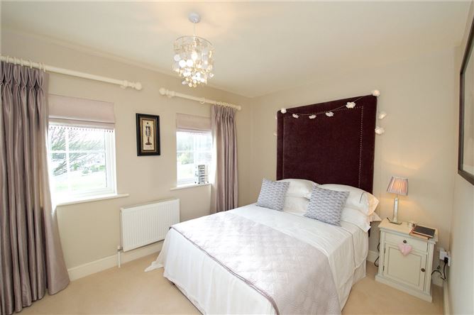 5 Drakes Point, Crosshaven, Co. Cork