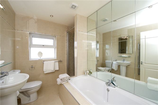 5 Drakes Point, Crosshaven, Co. Cork