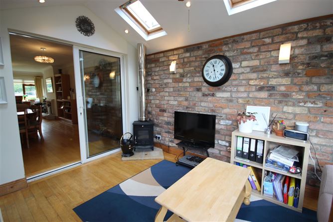 10 Whitethorn Walk, Carriglea Downs, Dun Laoghaire, County Dublin
