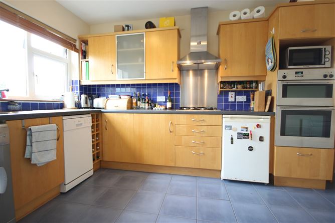 10 Whitethorn Walk, Carriglea Downs, Dun Laoghaire, County Dublin