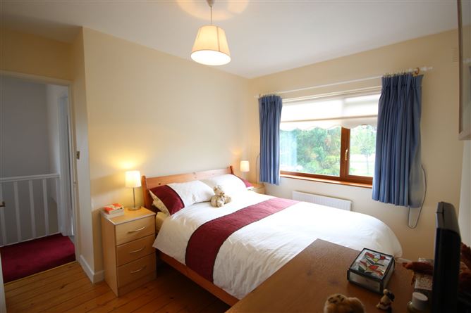10 Whitethorn Walk, Carriglea Downs, Dun Laoghaire, County Dublin