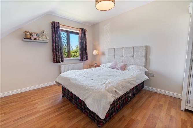 9 Glendale, Mayfield, Claremorris, Co. Mayo